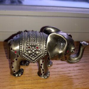 Vintage elephant trinket box